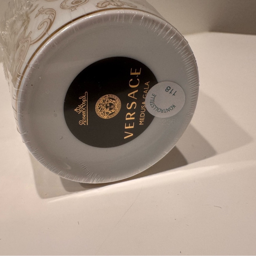 Brand New Versace Candle - Picture 5 of 8